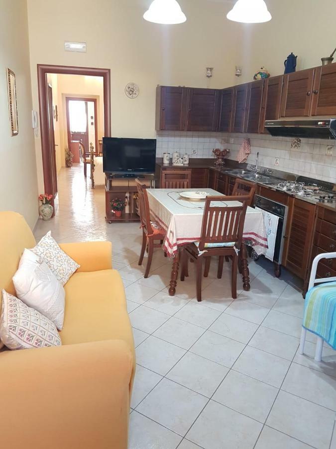 Half House Floridia Vila Exterior foto